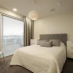 Platinum Swing A - 2br With Panorama Views דירה